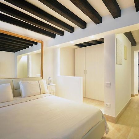 Casanova Flat Lägenhet Venedig Exteriör bild